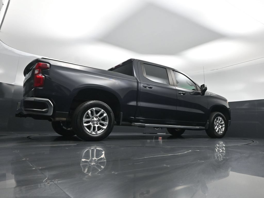 Used 2023 Chevrolet Silverado 1500 LT AWD/4WD image 44