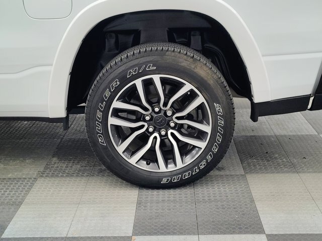 Used 2025 RAM 1500 Limited AWD/4WD image 16