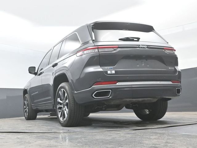 Used 2022 Jeep Grand Cherokee Overland w/ Advanced Protech Group III AWD/4WD image 23