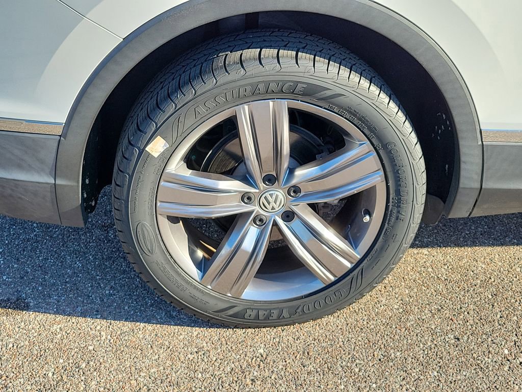 Used 2019 Volkswagen Tiguan SEL Premium image 6