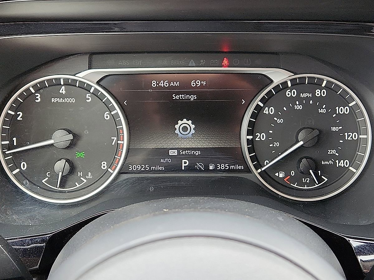 Used 2025 Nissan Pathfinder SV AWD/4WD image 10