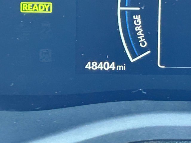 Used 2025 Toyota Camry SE FWD image 35
