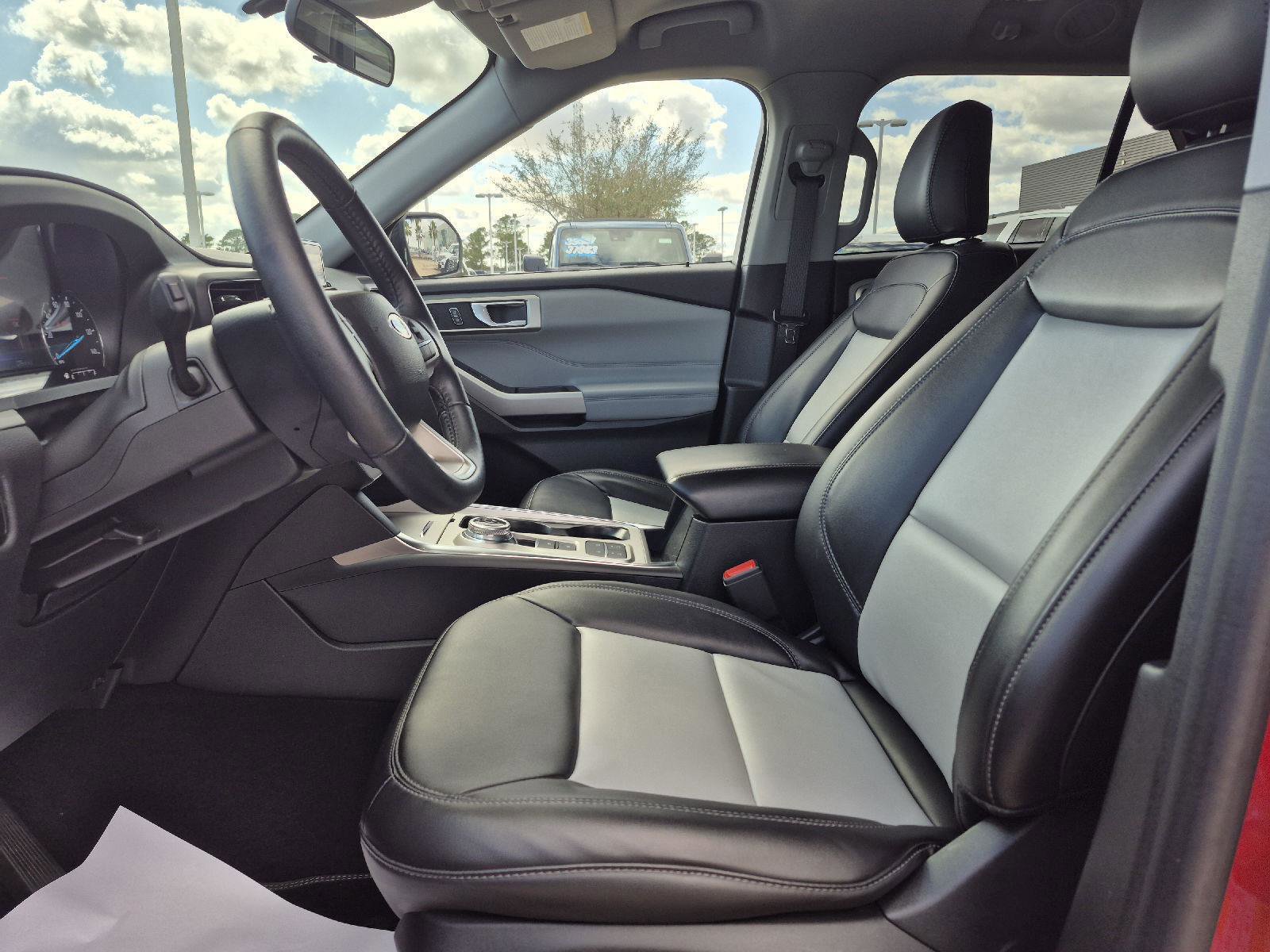 Certified 2023 Ford Explorer XLT w/ Equipment Group 202A image 14