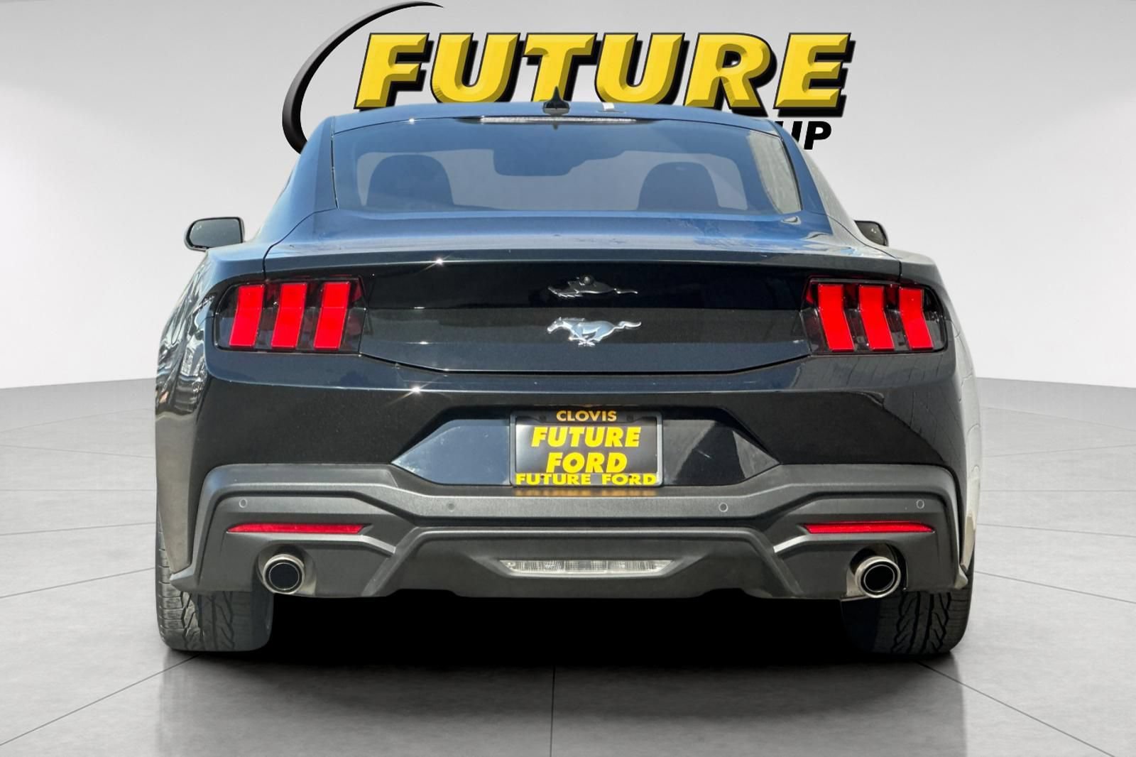 Certified 2024 Ford Mustang Coupe RWD image 4