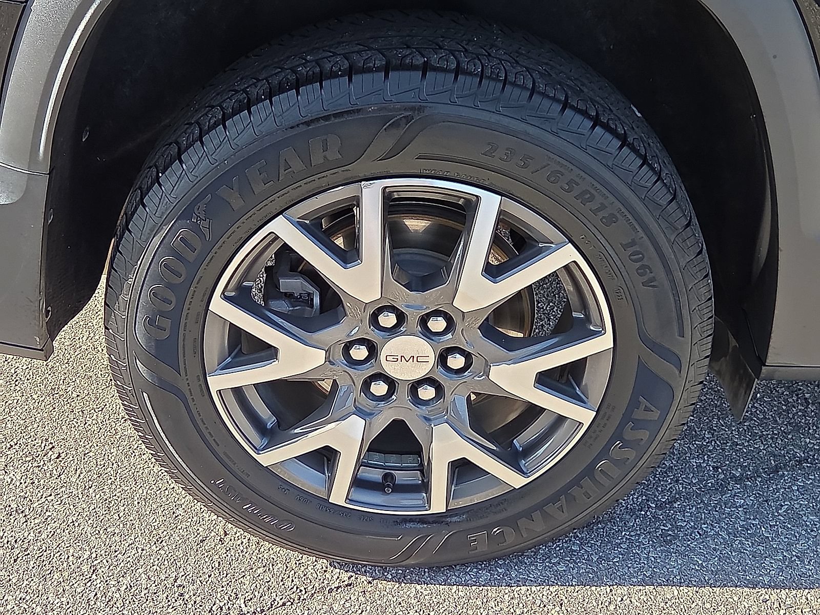 Used 2021 GMC Acadia SLE w/ Driver Convenience Package FWD image 7