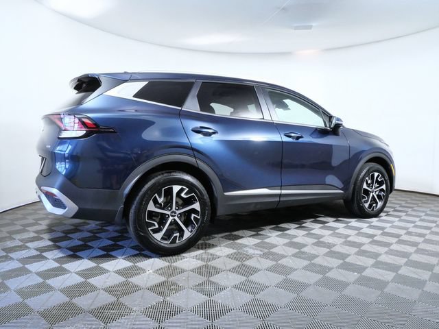 Used 2025 Kia Sportage EX AWD/4WD image 6
