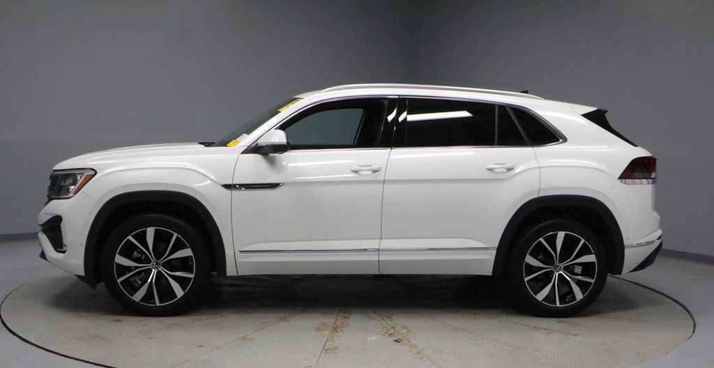 Used 2025 Volkswagen Atlas Cross Sport SEL Premium R-Line AWD/4WD image 9