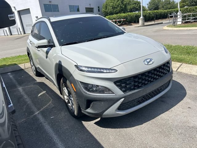 Used 2022 Hyundai Kona SEL w/ Convenience Package FWD image 3