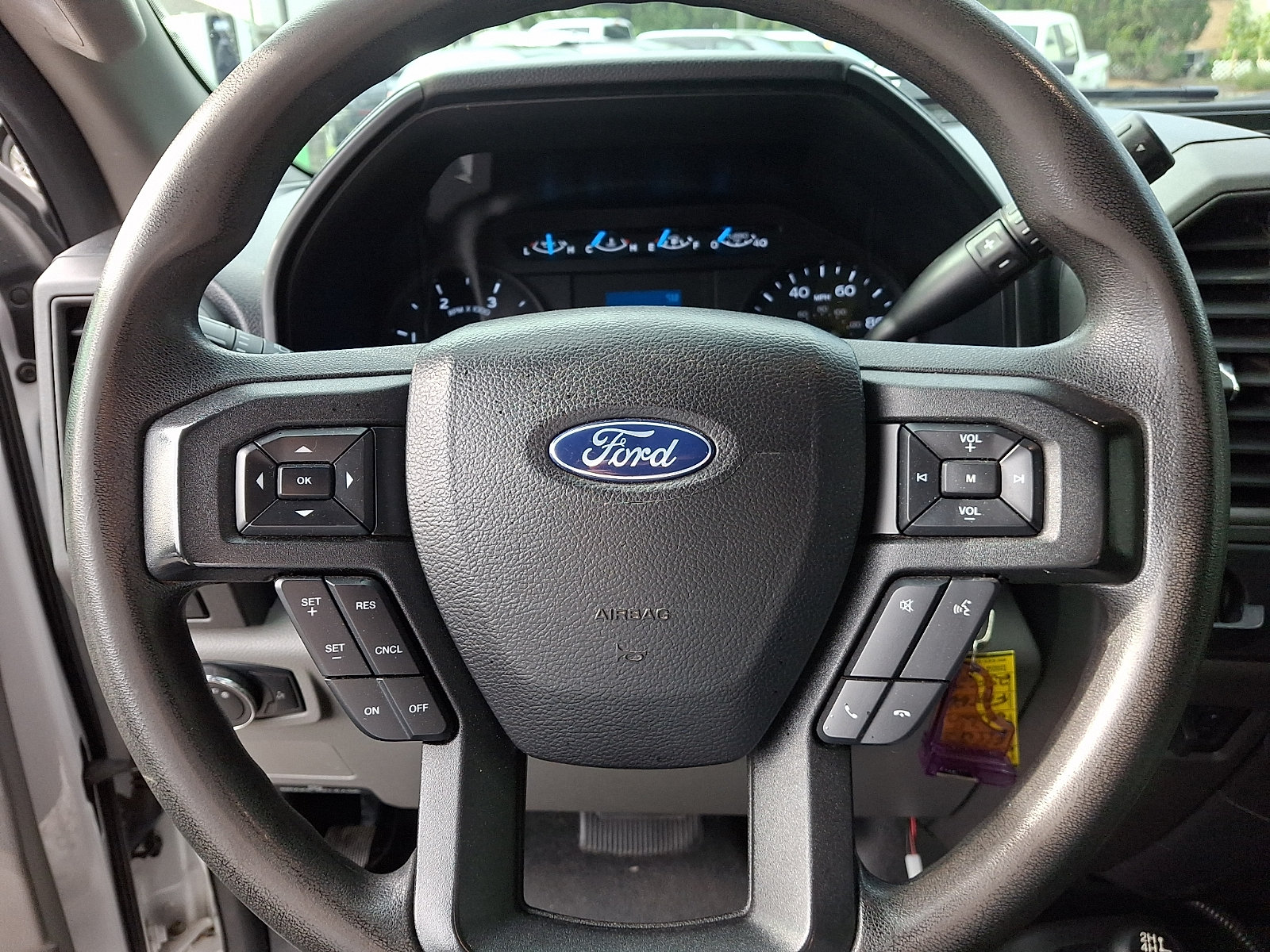Certified 2017 Ford F550 4x4 Regular Cab Super Duty image 19