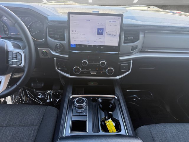 Certified 2022 Ford Expedition XLT RWD image 3