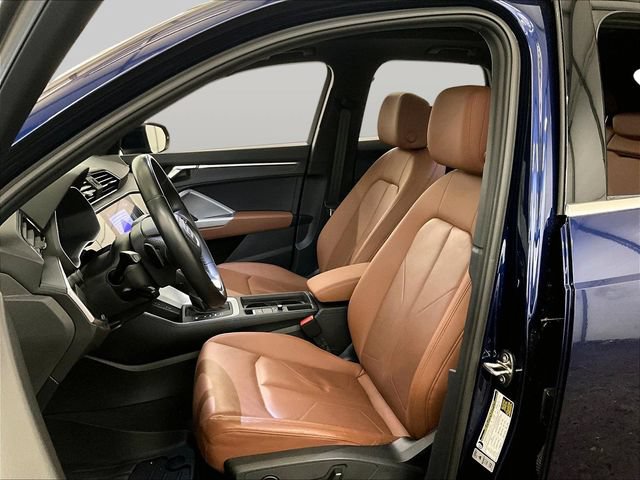 Used 2022 Audi Q3 2.0T Premium w/ Convenience Package AWD/4WD image 24