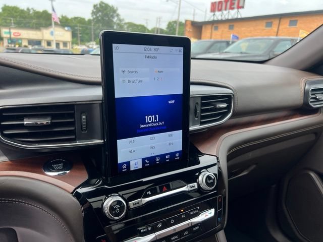 Certified 2023 Ford Explorer King Ranch w/ Technology Package AWD/4WD image 14