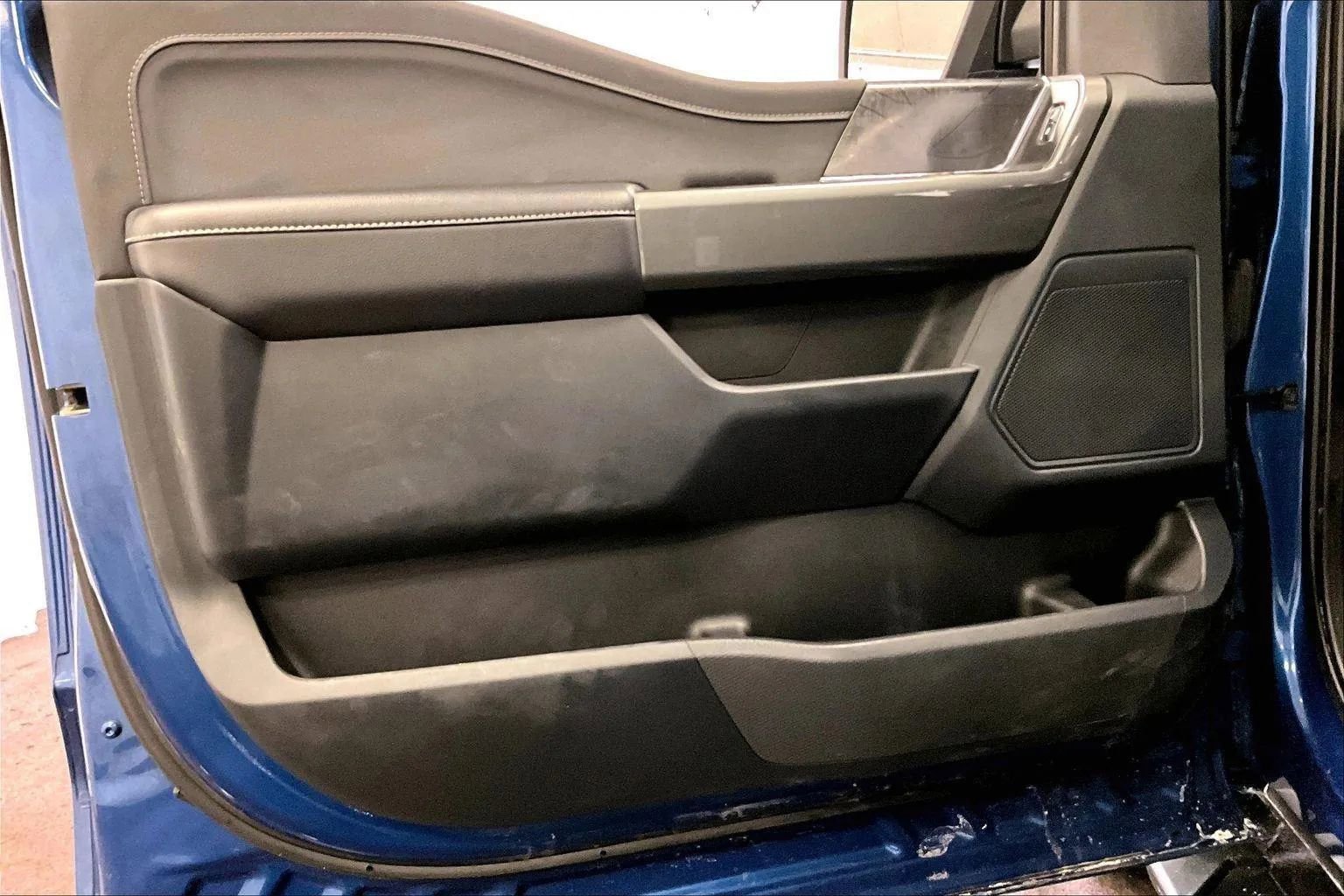 Certified 2022 Ford F150 XLT w/ Equipment Group 302A High image 22