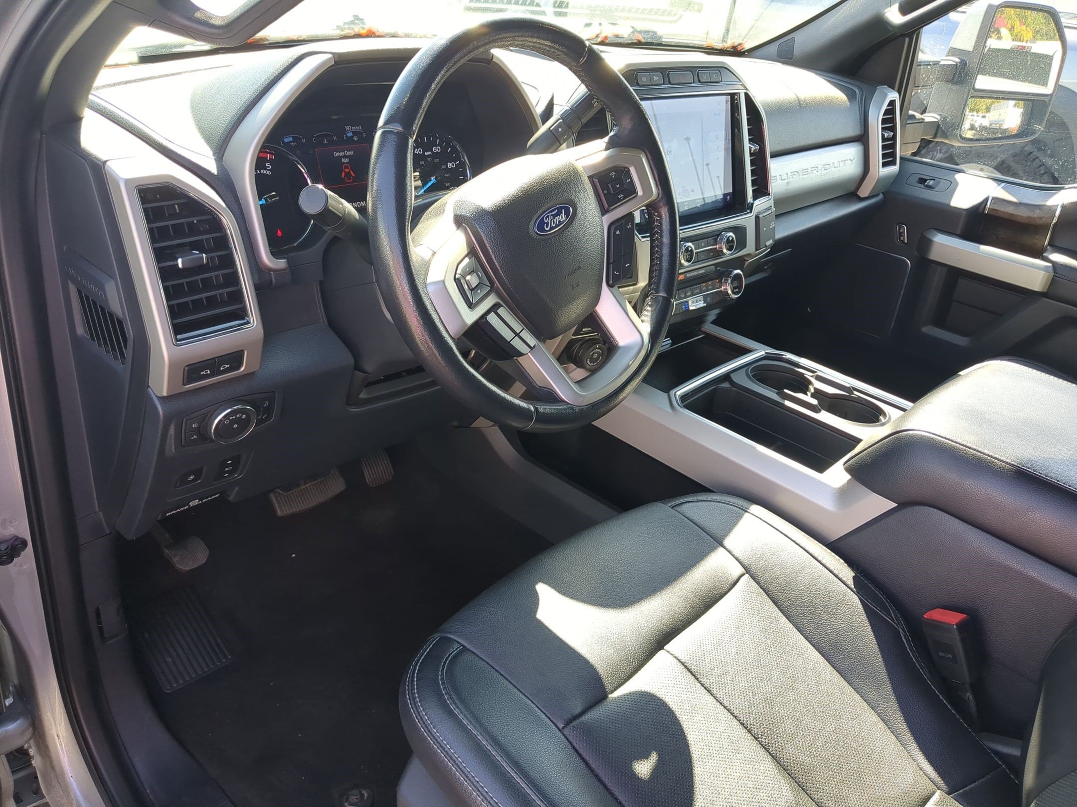 Certified 2022 Ford F250 Lariat w/ Lariat Ultimate Package AWD/4WD image 17