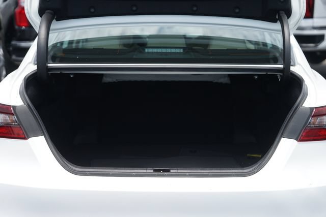 Used 2024 Toyota Camry LE FWD image 31