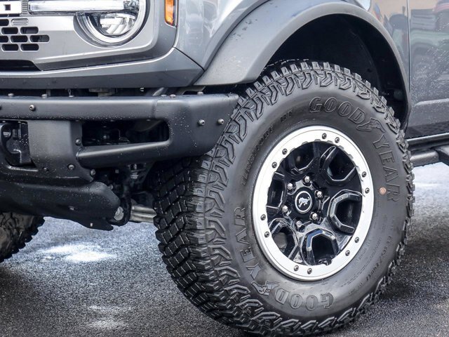 Certified 2024 Ford Bronco Badlands w/ Sasquatch Package AWD/4WD image 4
