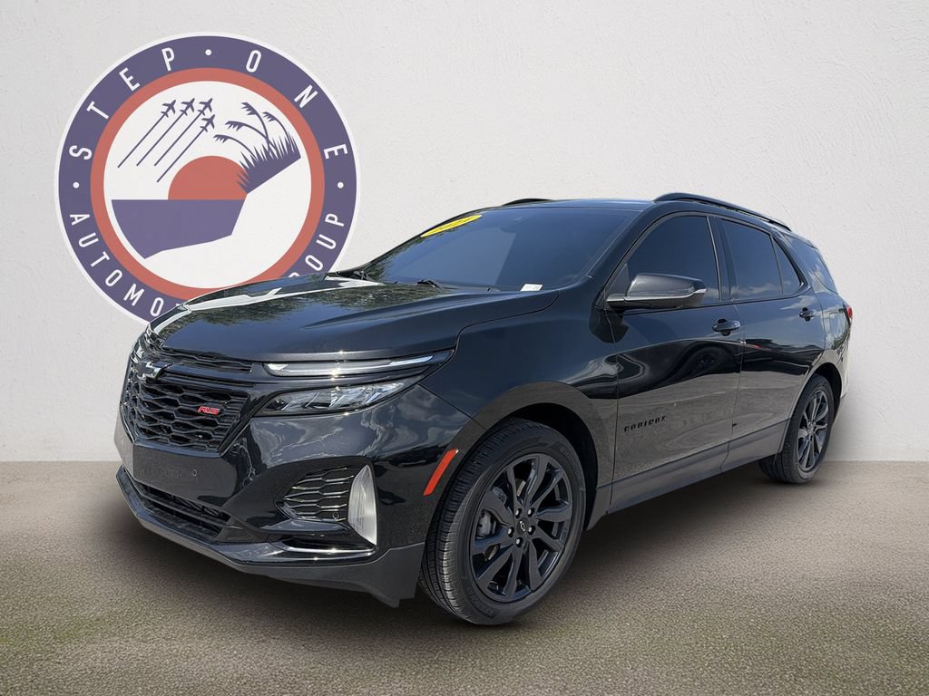 Used 2024 Chevrolet Equinox RS w/ RS Leather Package FWD image 2