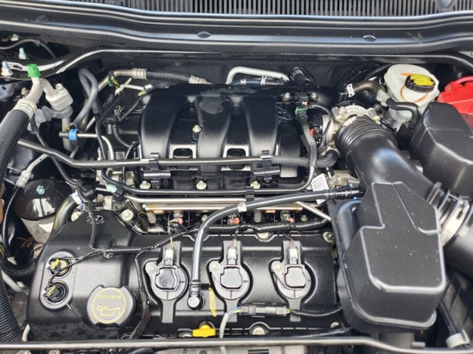 Certified 2019 Ford Explorer XLT w/ Equipment Group 202A FWD image 35