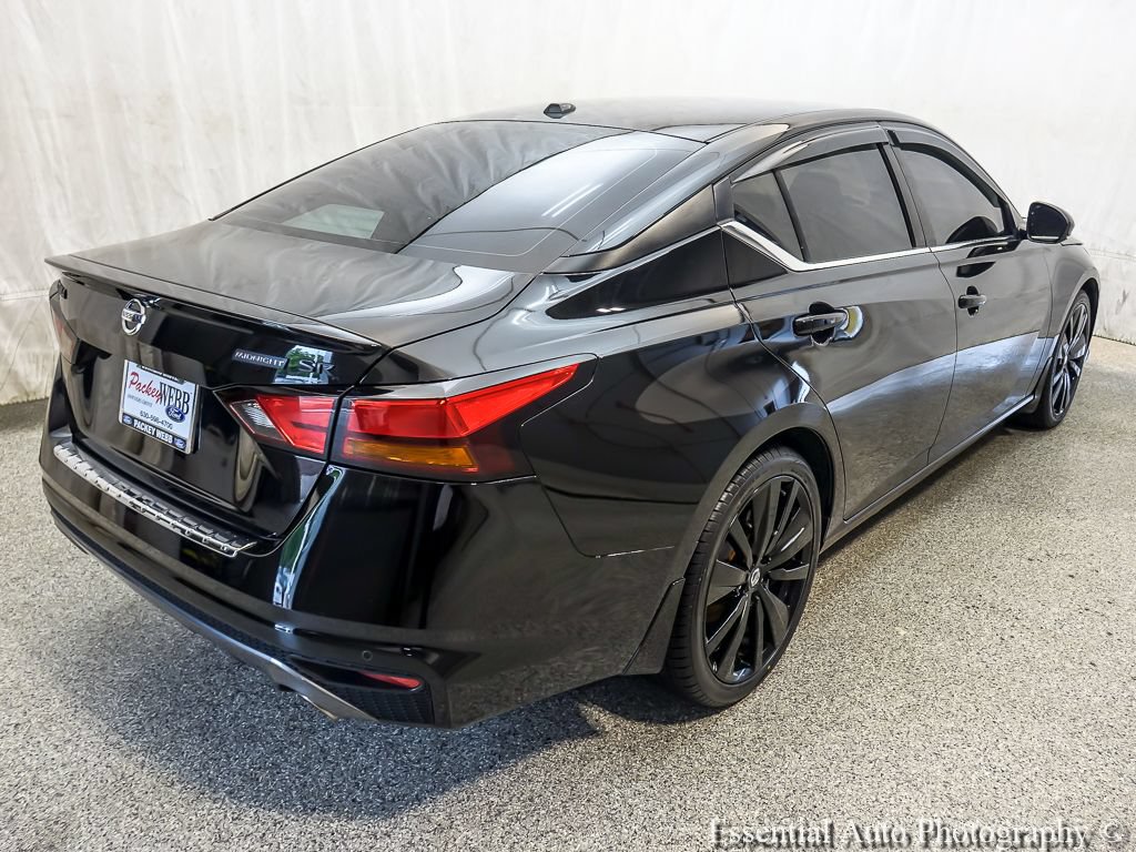 Used 2022 Nissan Altima 2.5 SR w/ Midnight Edition Package FWD image 8