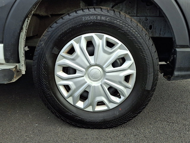 Certified 2025 Ford Transit 250 Low Roof w/ Exterior Upgrade Package RWD image 9