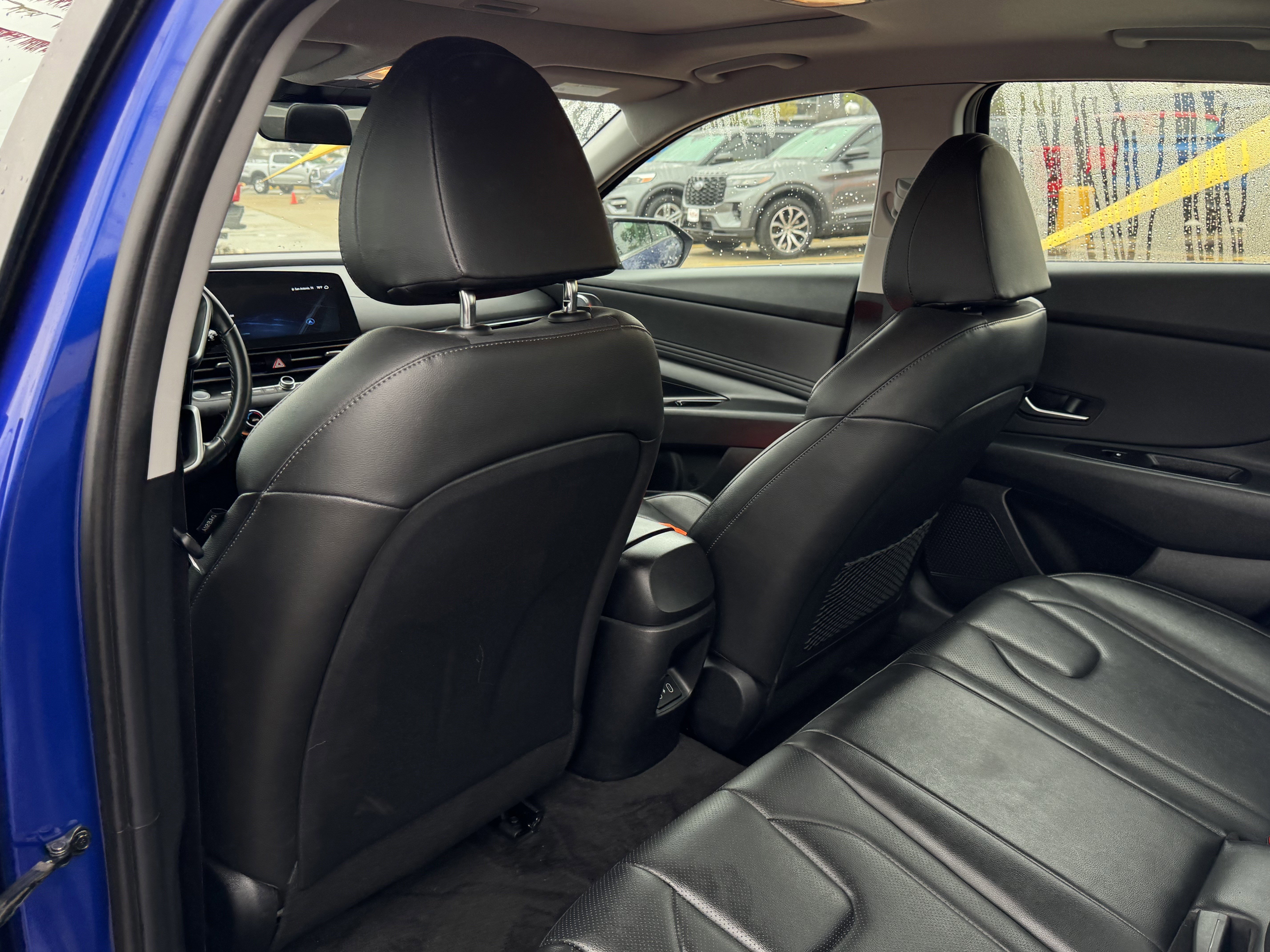 Used 2025 Hyundai Elantra Limited image 13