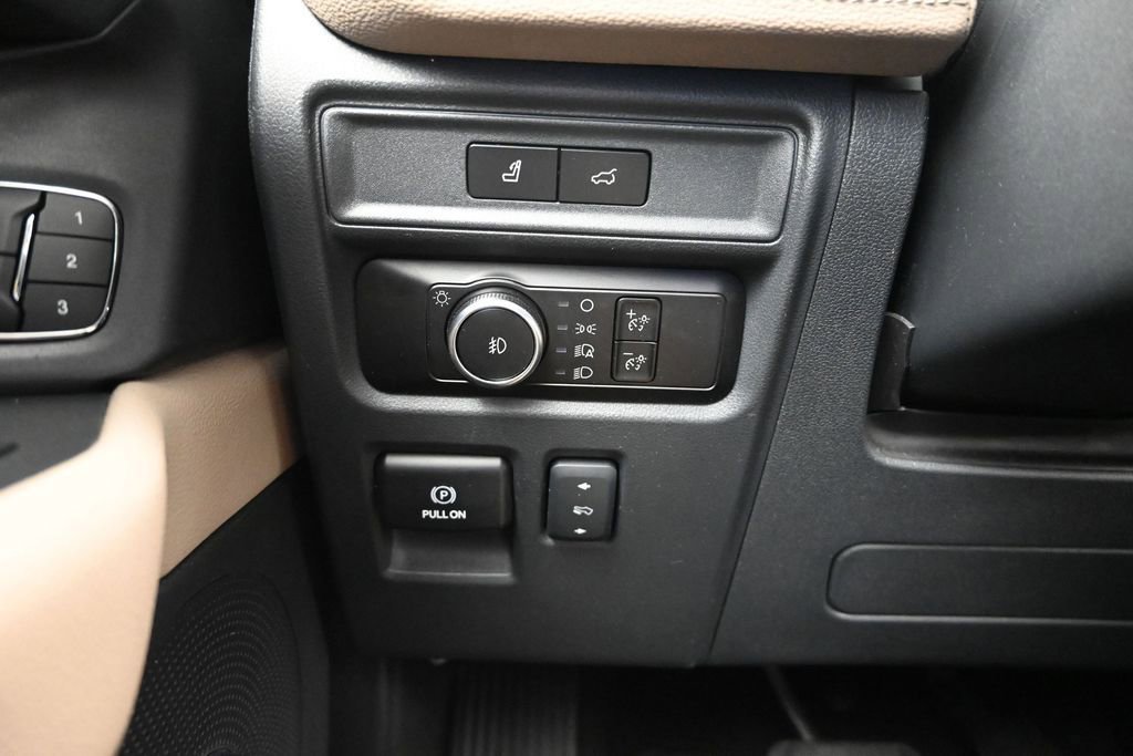 Certified 2024 Ford Expedition Max Limited RWD image 18