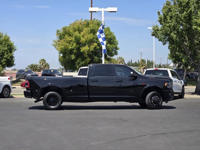 Used 2022 RAM 3500 Limited AWD/4WD image 3