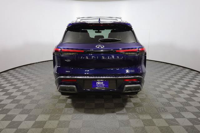 Used 2023 INFINITI QX60 Sensory w/ Vision Package AWD/4WD image 5