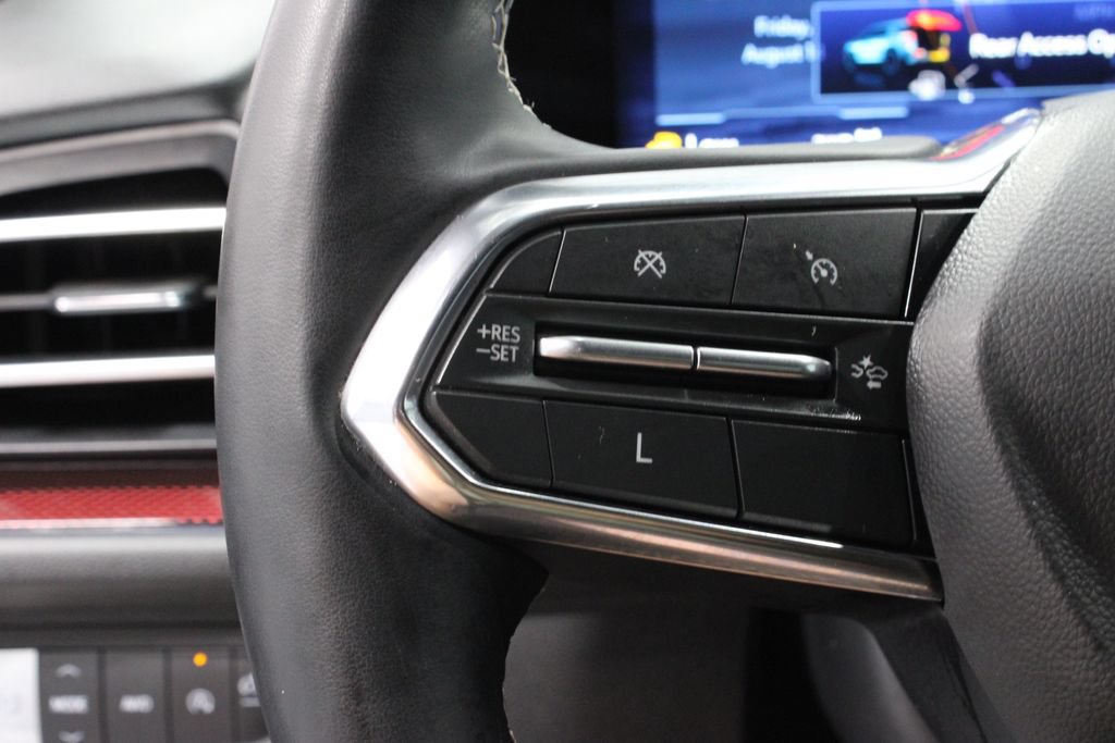 Used 2024 Chevrolet Traverse Z71 AWD/4WD image 25