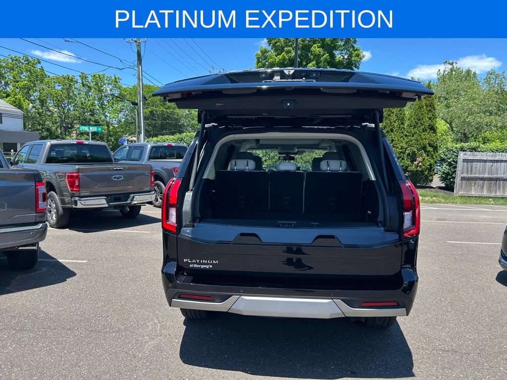 Certified 2025 Ford Expedition Platinum w/ Driver's Package AWD/4WD image 7