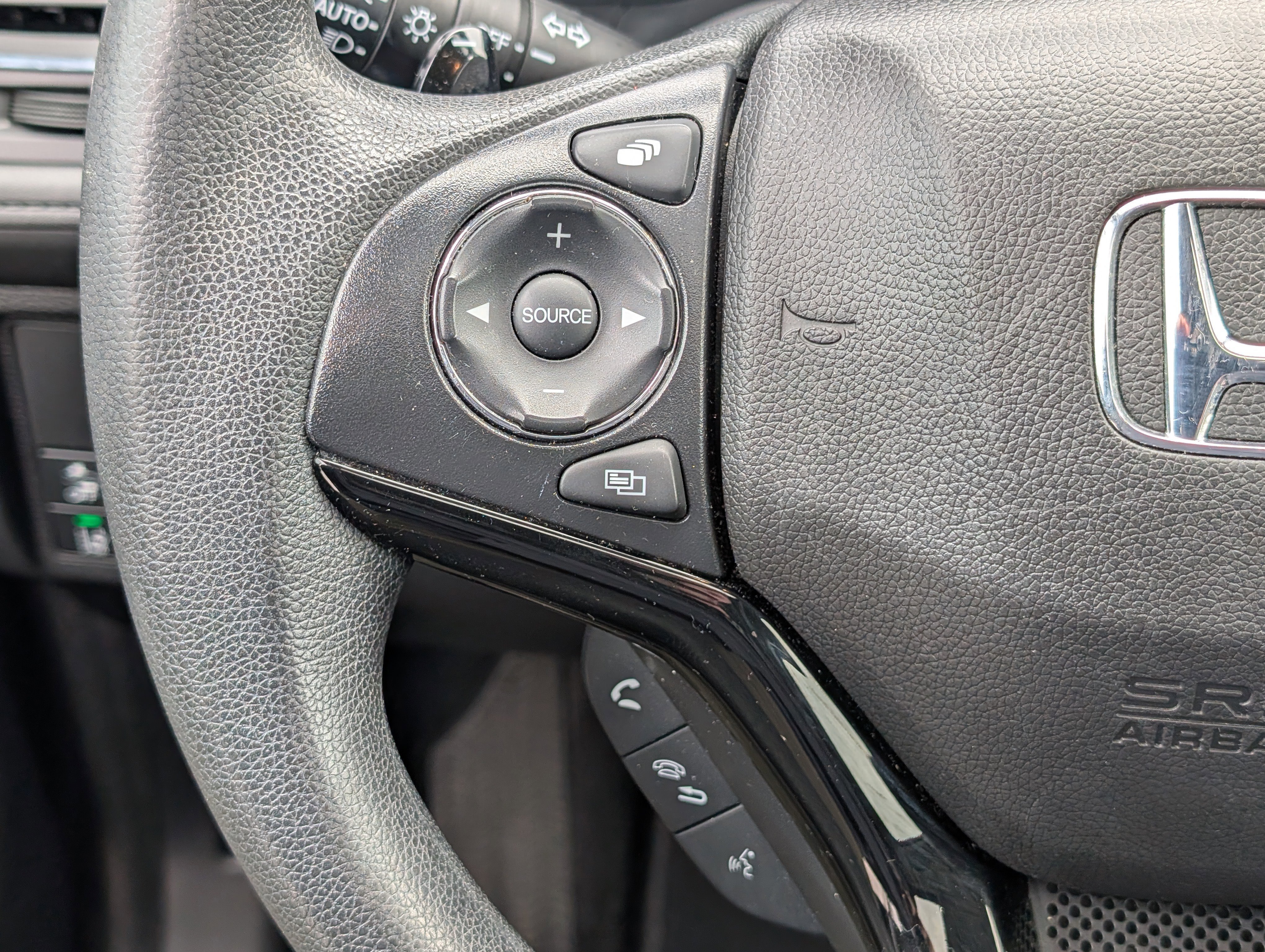 Used 2021 Honda HR-V EX image 23