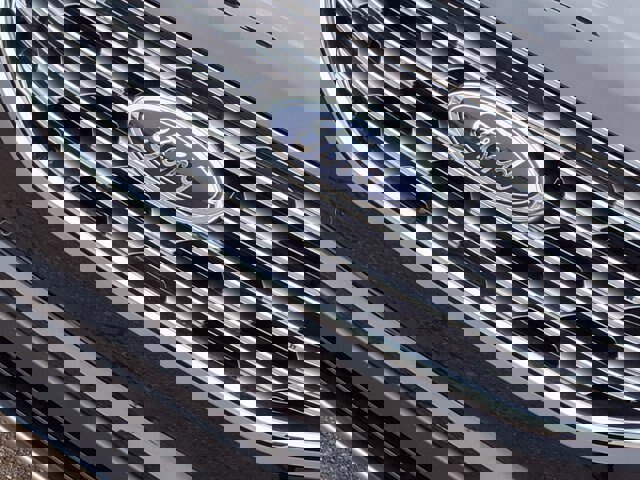 Certified 2024 Ford Edge Titanium w/ Class II Trailer Tow Package image 28