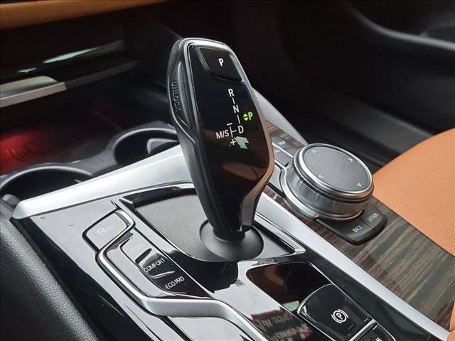 Used 2023 BMW 530i xDrive w/ Premium Package AWD/4WD image 11