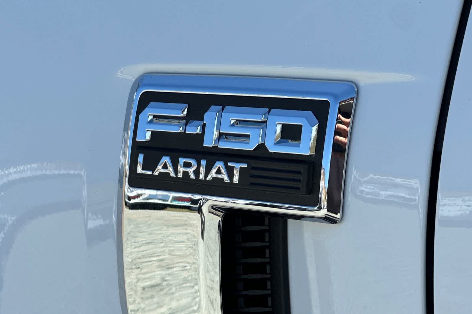 Certified 2025 Ford F150 Lariat w/ Equipment Group 501A Mid AWD/4WD image 34