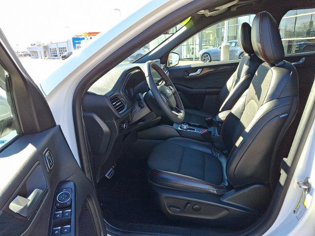 Certified 2023 Ford Escape ST-Line Select w/ Tech Pack #2 image 13
