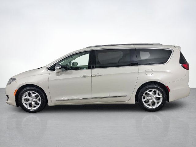 Used 2020 Chrysler Pacifica Limited FWD image 6