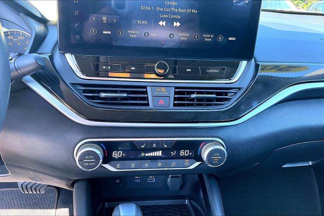 Used 2023 Nissan Altima 2.0 SR FWD image 31