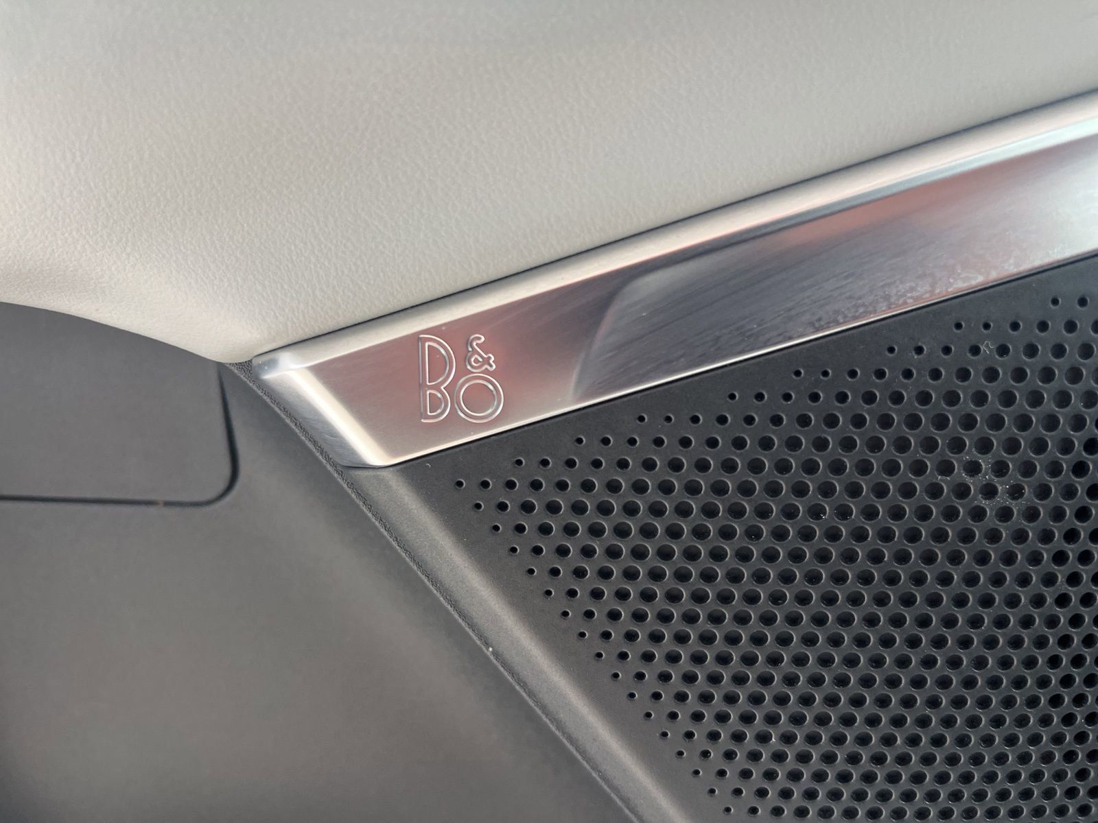 Certified 2025 Ford Expedition Platinum w/ Platinum Ultimate Package AWD/4WD image 17