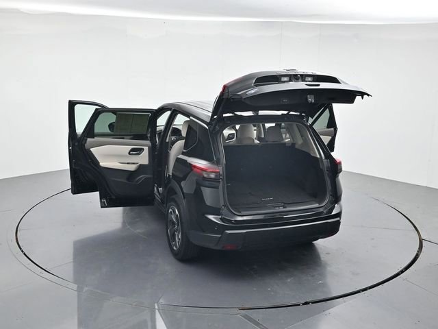 Used 2025 Nissan Rogue SV FWD image 44
