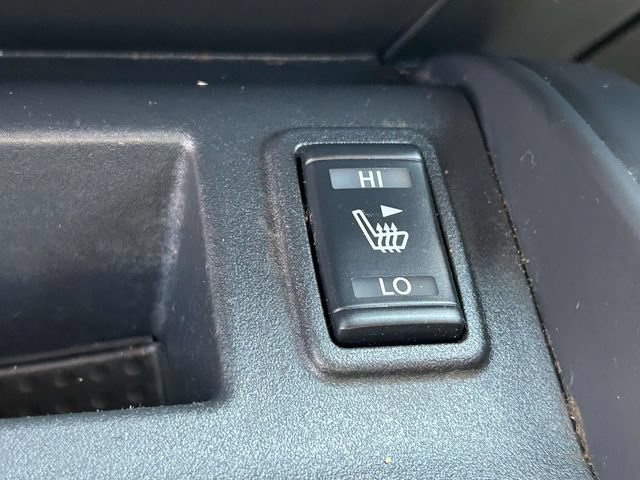 Used 2018 Nissan Titan SV w/ SV Convenience Package AWD/4WD image 28
