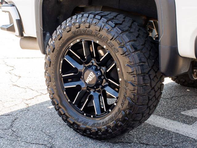 Used 2022 GMC Sierra 3500 Denali w/ Denali Ultimate Package AWD/4WD image 7
