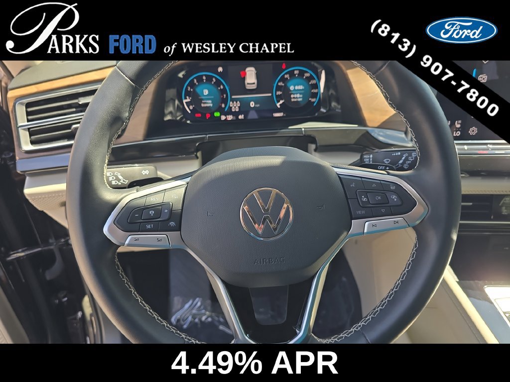 Used 2025 Volkswagen Atlas SE FWD image 29