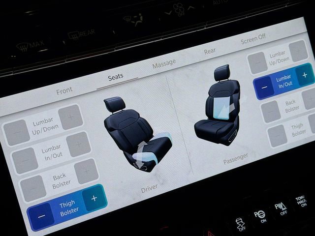 Used 2023 Jeep Grand Wagoneer L 4WD w/ Convenience Group III image 25