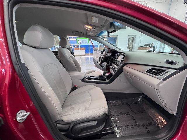 Used 2018 Hyundai Sonata SE FWD image 25