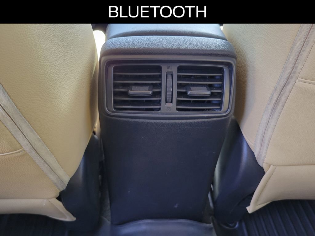 Used 2018 Nissan Rogue SV w/ Premium Package FWD image 10