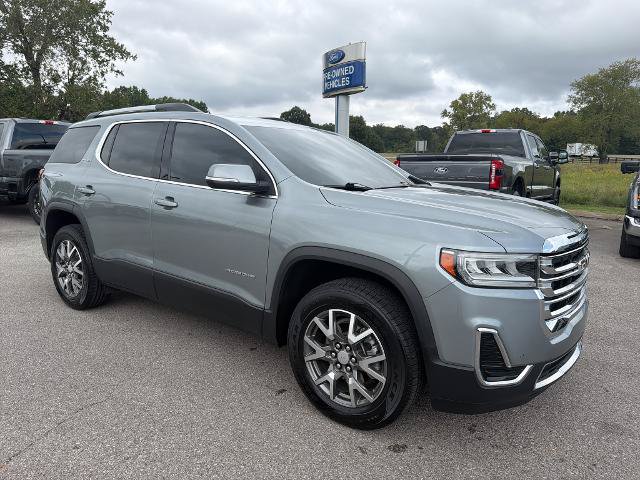 Used 2023 GMC Acadia SLE w/ Driver Convenience Package FWD image 3