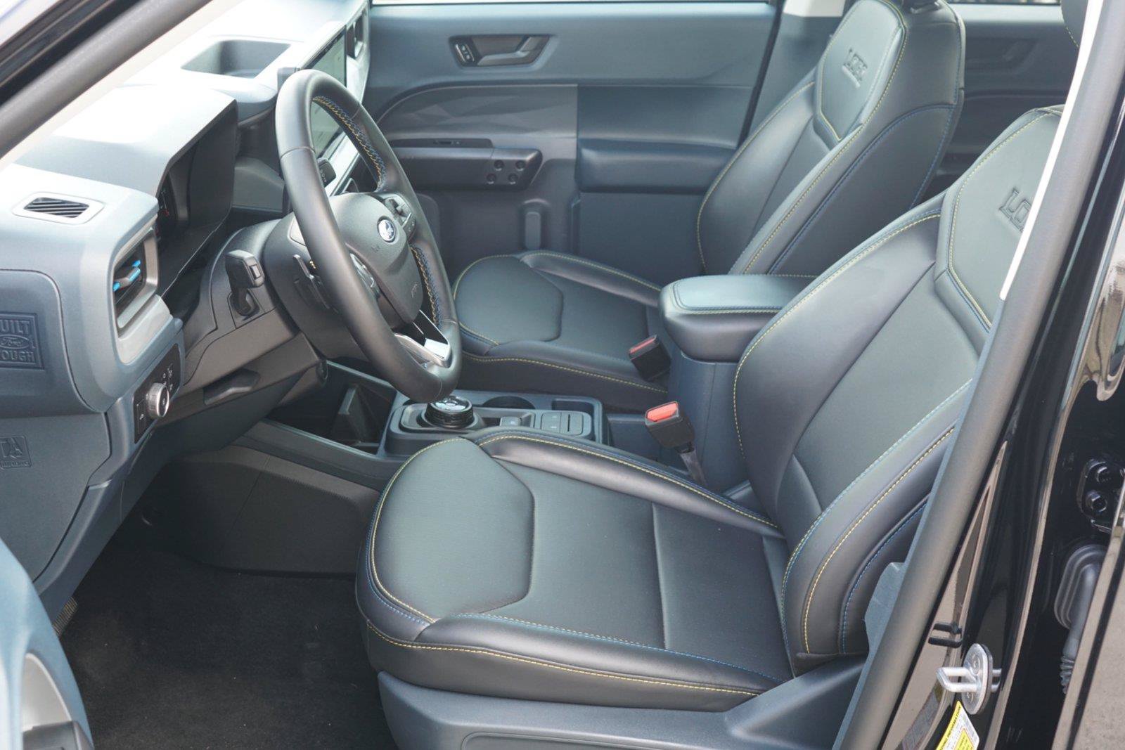 Certified 2025 Ford Maverick Lobo AWD/4WD image 10