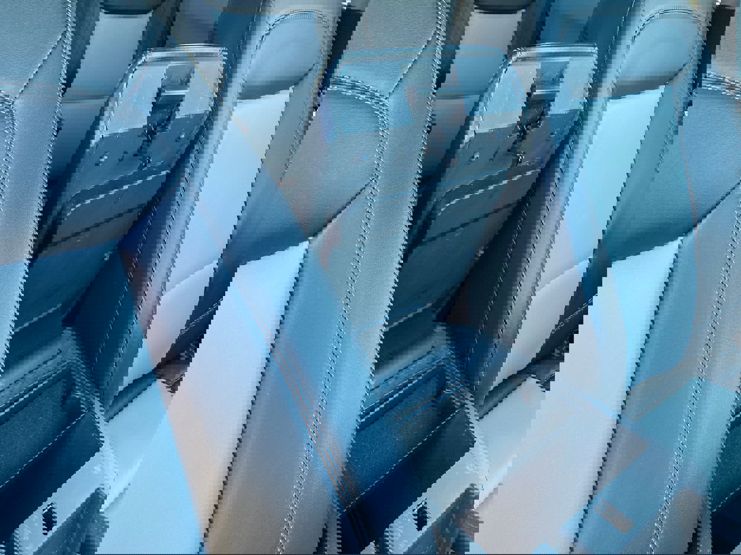 Certified 2022 Ford Explorer XLT w/ Equipment Group 202A image 13