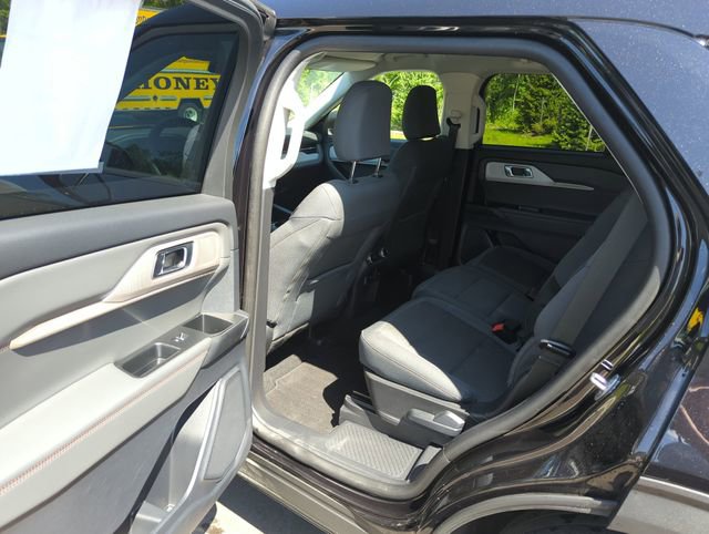 Certified 2025 Ford Explorer Active AWD/4WD image 12