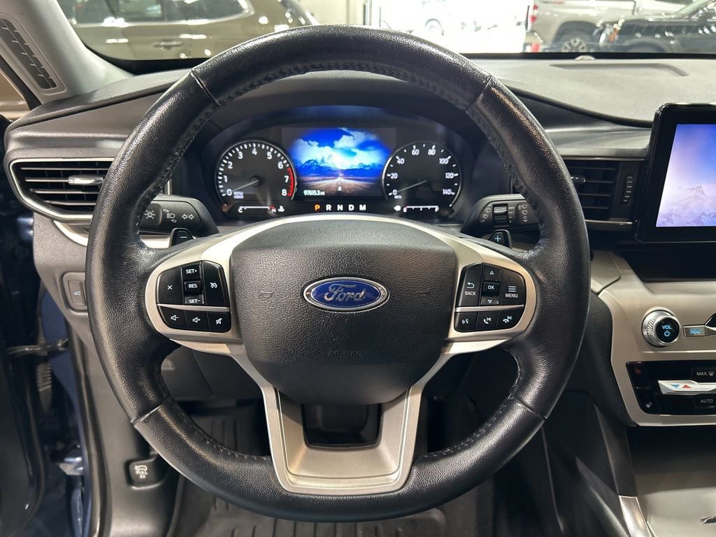 Certified 2020 Ford Explorer XLT w/ Equipment Group 202A AWD/4WD image 16